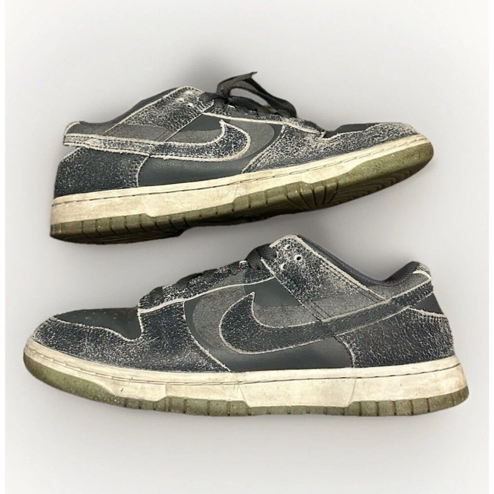 Nike Dunk Low Halloween Size 8.5 US
